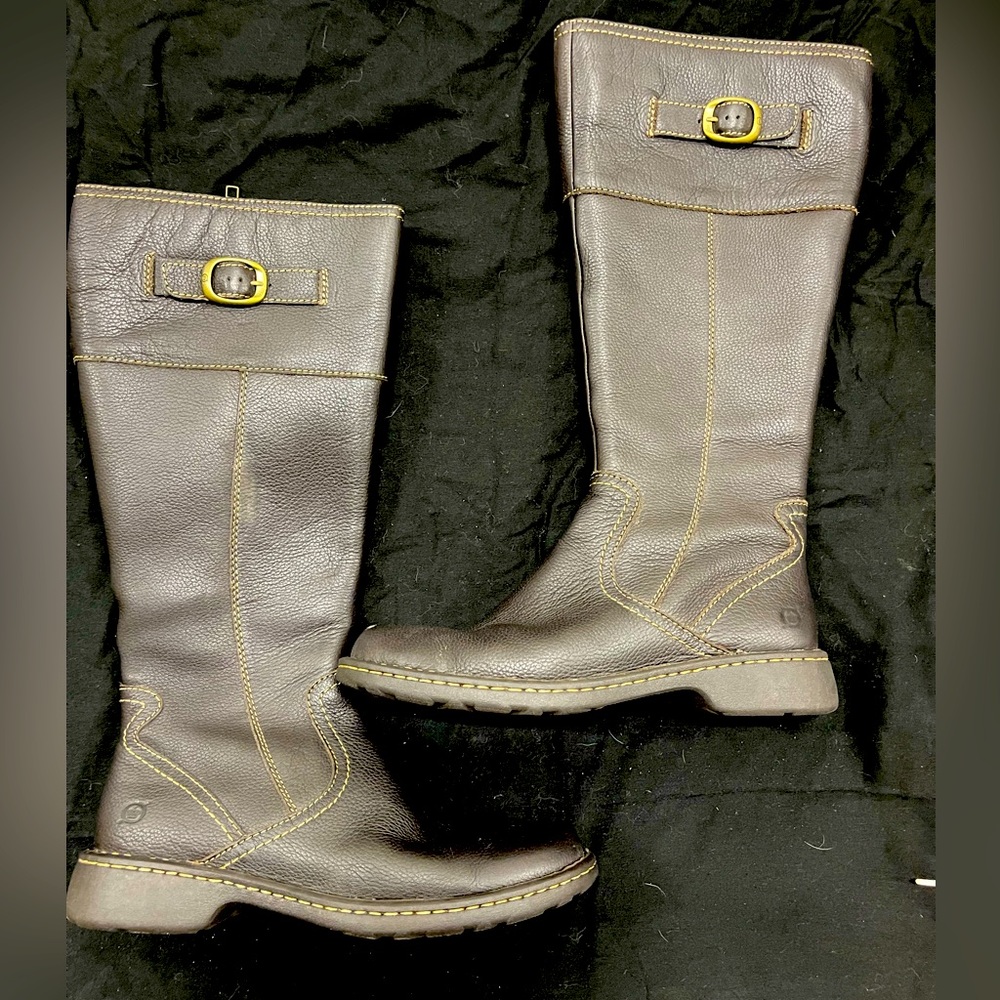 Born  Leather riding Insulated Boots Size 8